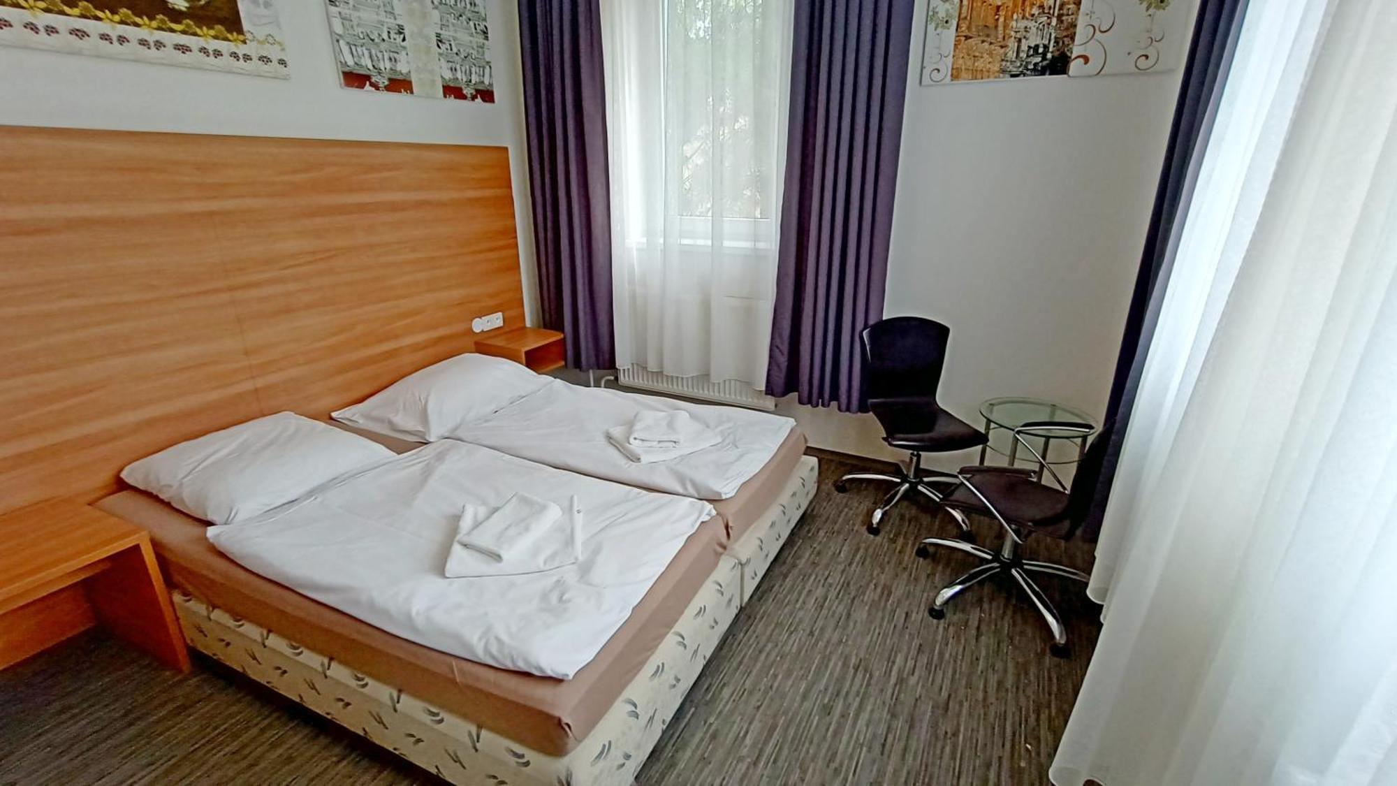 Apartments Gato Karlovy Vary Stara Role Eksteriør billede